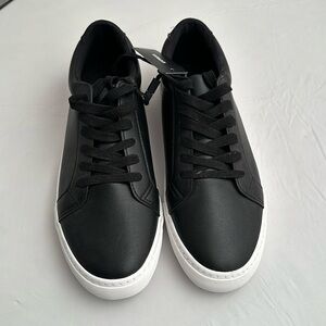Express black leather low top sneakers